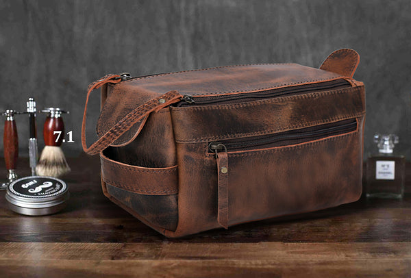 Shrewsbury Unisex Leather Toiletry Bag
