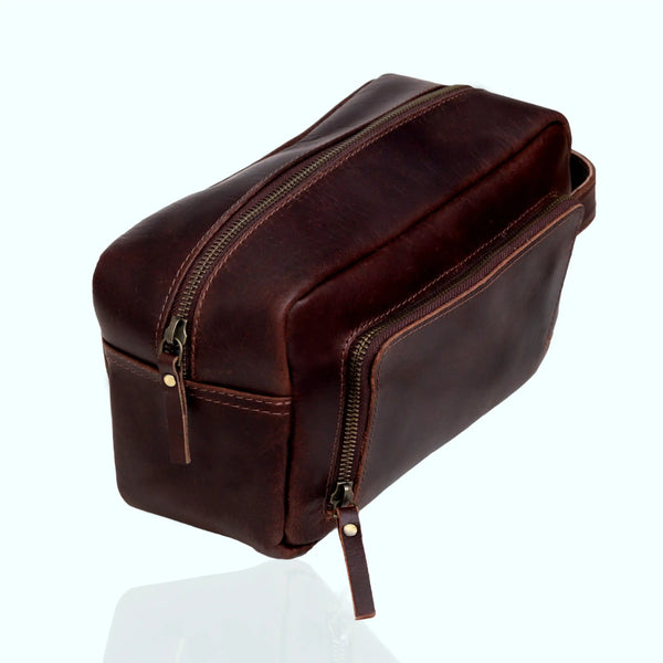 Northampton Unisex Leather Toiletry Bag